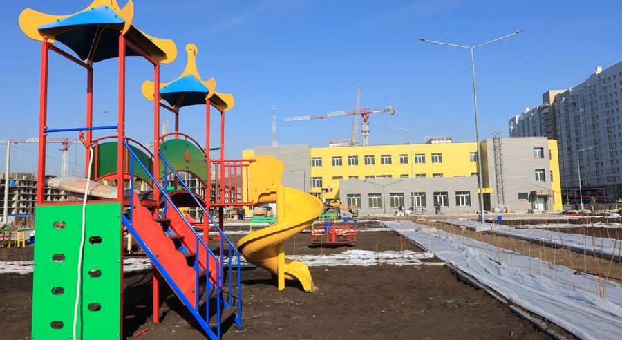 Мэр проинспектировал строительство новых детских садов